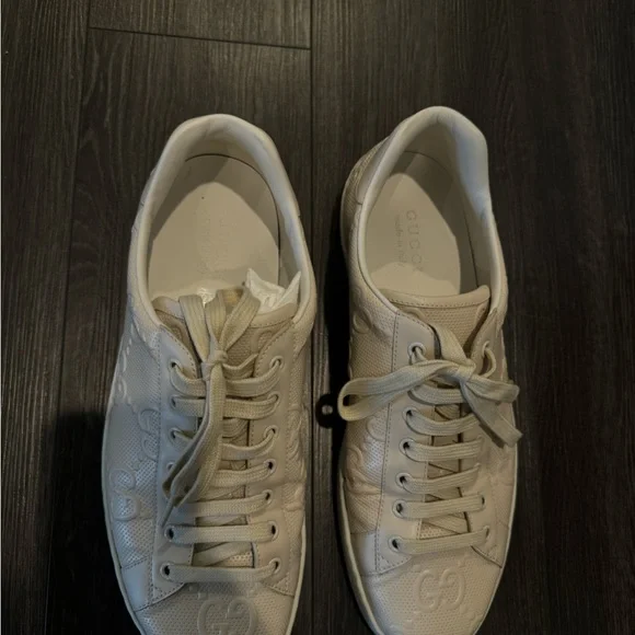 Gucci MEN’S Cream Sneakers - Picture 3 of 9